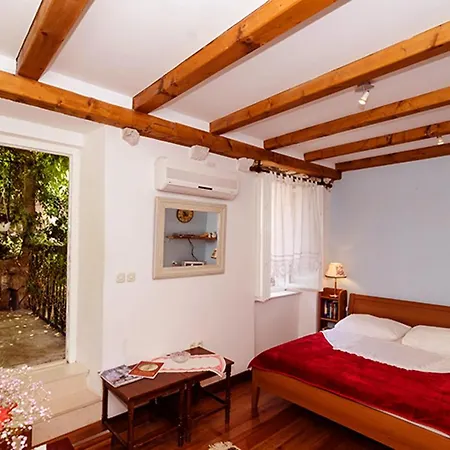 Moskar With Balcony In Heart Of Old Town Apartment Dubrovnik